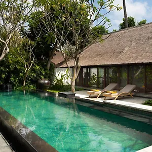 https://kayumanis-jimbaran-private-estate.ubudhotelsnow.com